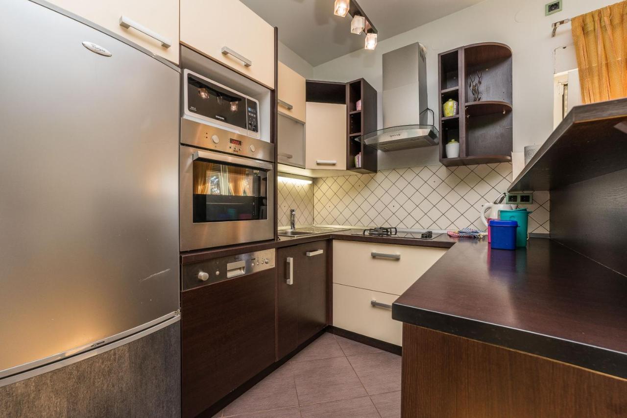 Guest House Malenica Sukošan Екстериор снимка